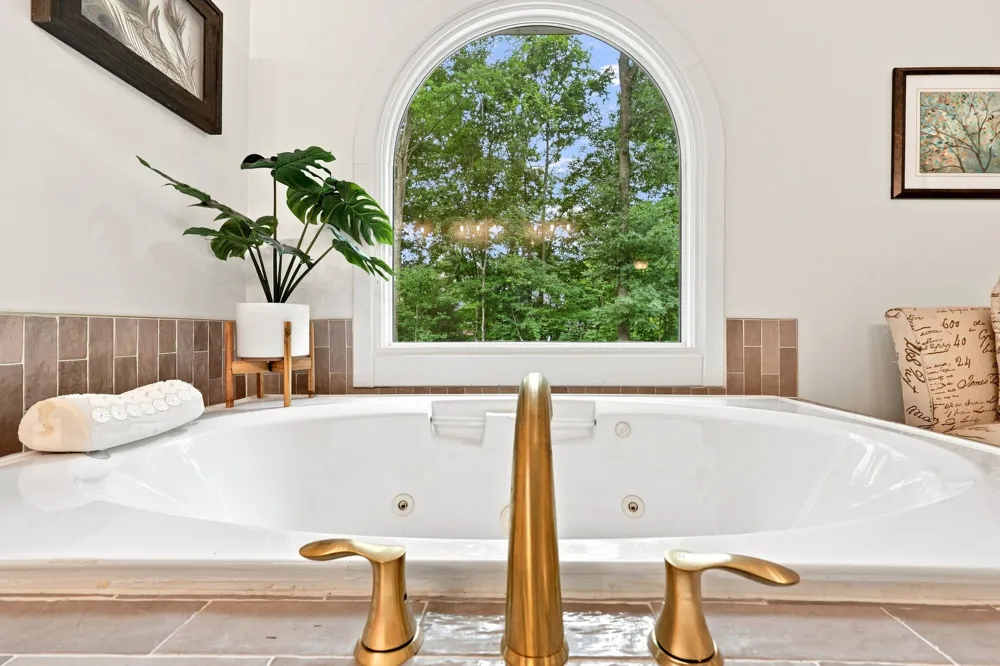 504 Appaloosa Trail Bahama, NC 27503