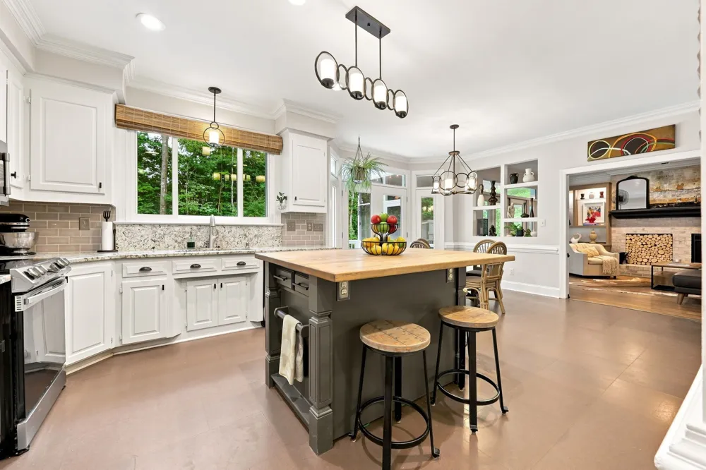 504 Appaloosa Trail Bahama, NC 27503