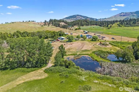5787 Fruitland Valley Road