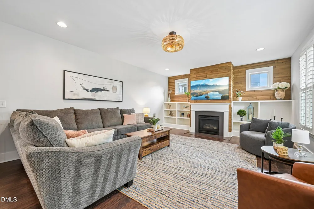 129 Pointe Park Circle Holly Springs, NC 27540