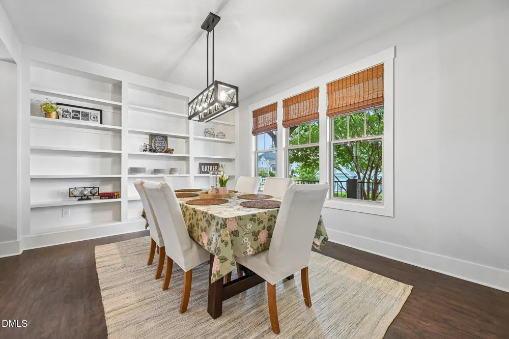 129 Pointe Park Circle Holly Springs, NC 27540