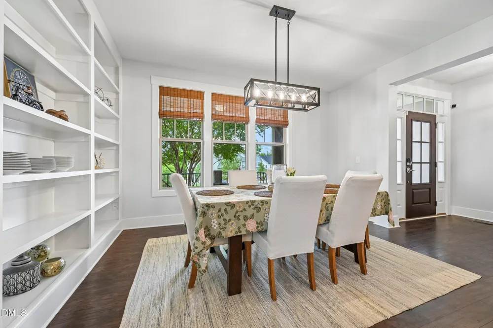 129 Pointe Park Circle Holly Springs, NC 27540