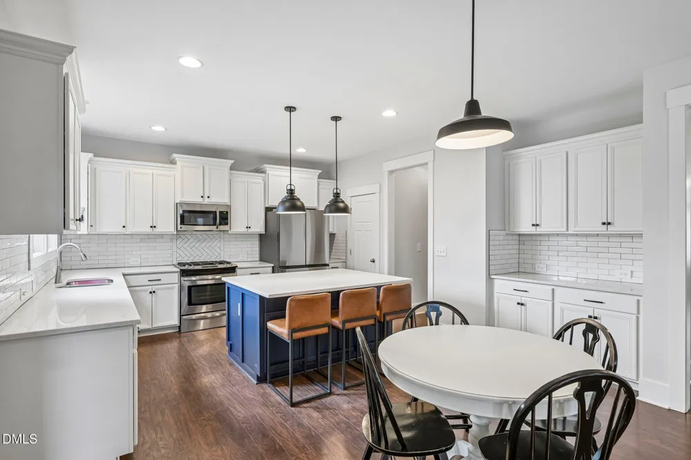 129 Pointe Park Circle Holly Springs, NC 27540