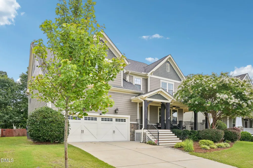 129 Pointe Park Circle Holly Springs, NC 27540