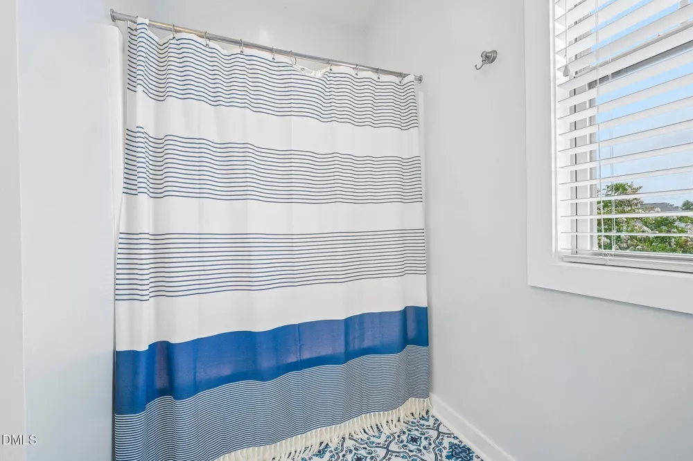 129 Pointe Park Circle Holly Springs, NC 27540