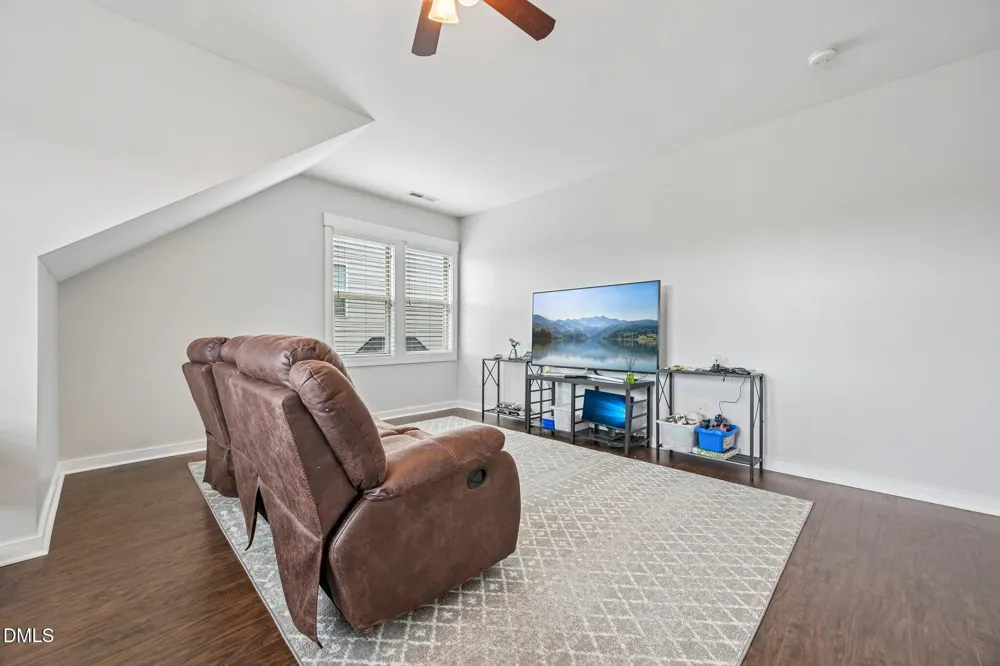 129 Pointe Park Circle Holly Springs, NC 27540