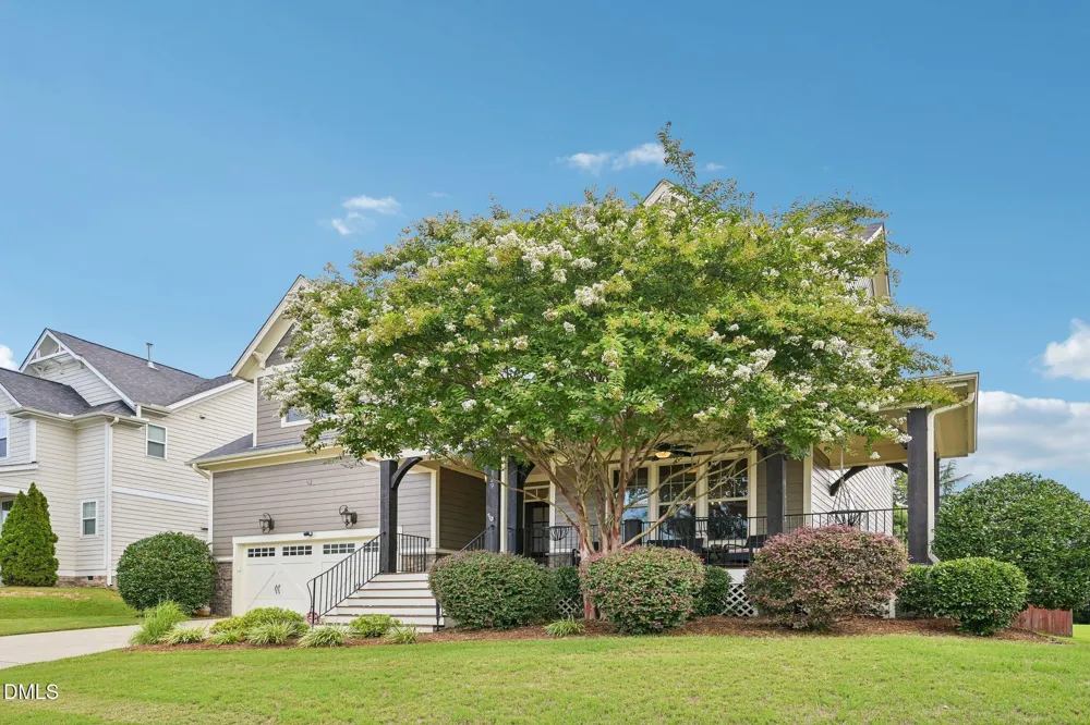 129 Pointe Park Circle Holly Springs, NC 27540