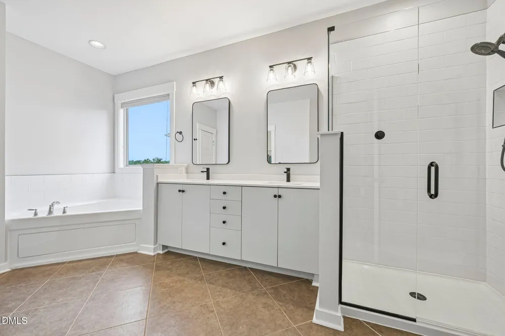 129 Pointe Park Circle Holly Springs, NC 27540