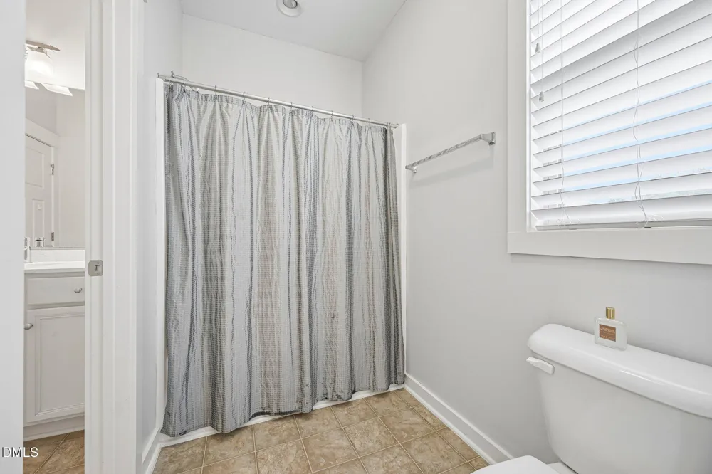 129 Pointe Park Circle Holly Springs, NC 27540