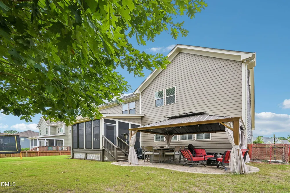 129 Pointe Park Circle Holly Springs, NC 27540