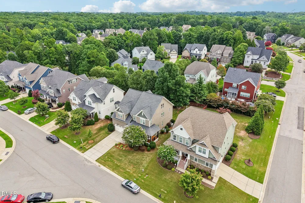 129 Pointe Park Circle Holly Springs, NC 27540