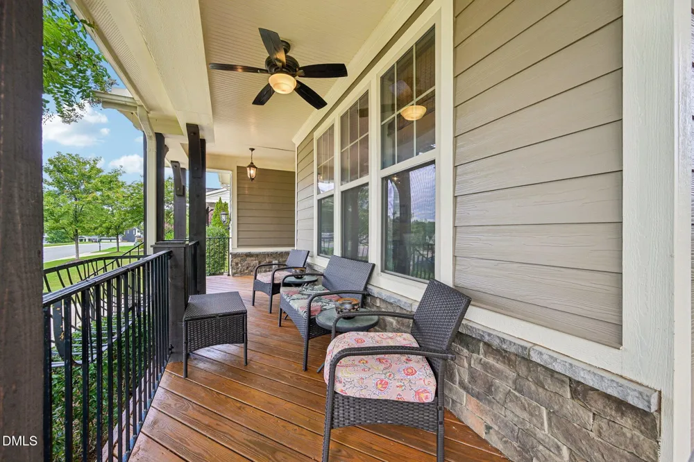 129 Pointe Park Circle Holly Springs, NC 27540