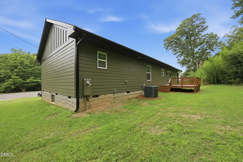 509 E Webb Street Mebane, NC 27302