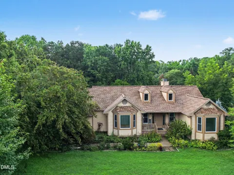 204 Springwood Place