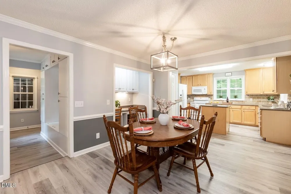 6604 Willow Chase Drive Willow Springs, NC 27592