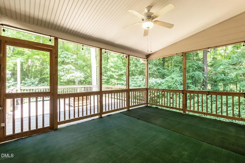 6604 Willow Chase Drive Willow Springs, NC 27592
