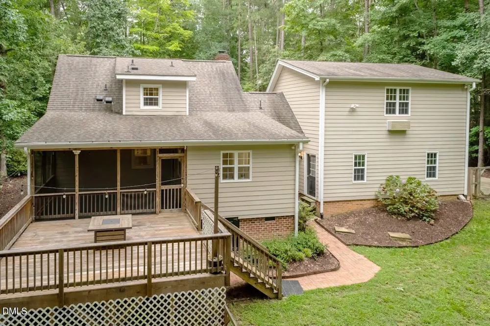 6604 Willow Chase Drive Willow Springs, NC 27592