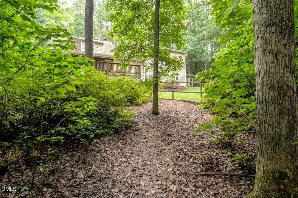 6604 Willow Chase Drive Willow Springs, NC 27592