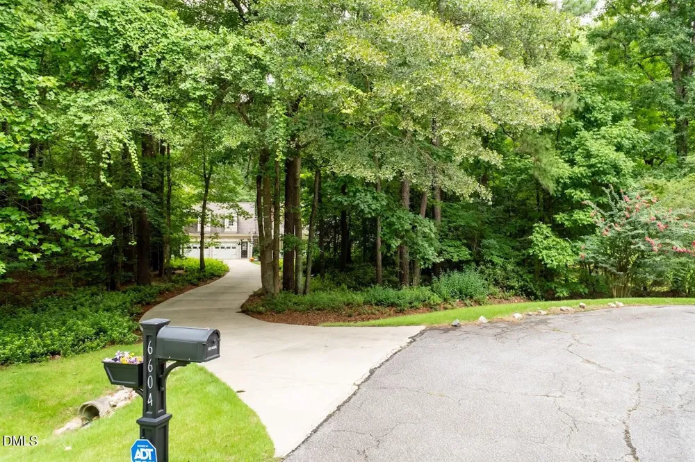6604 Willow Chase Drive Willow Springs, NC 27592