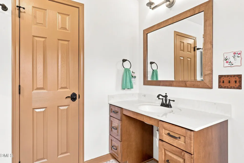 2052 Kennedy Road Thomasville, NC 27360