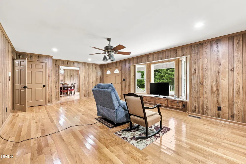 2052 Kennedy Road Thomasville, NC 27360
