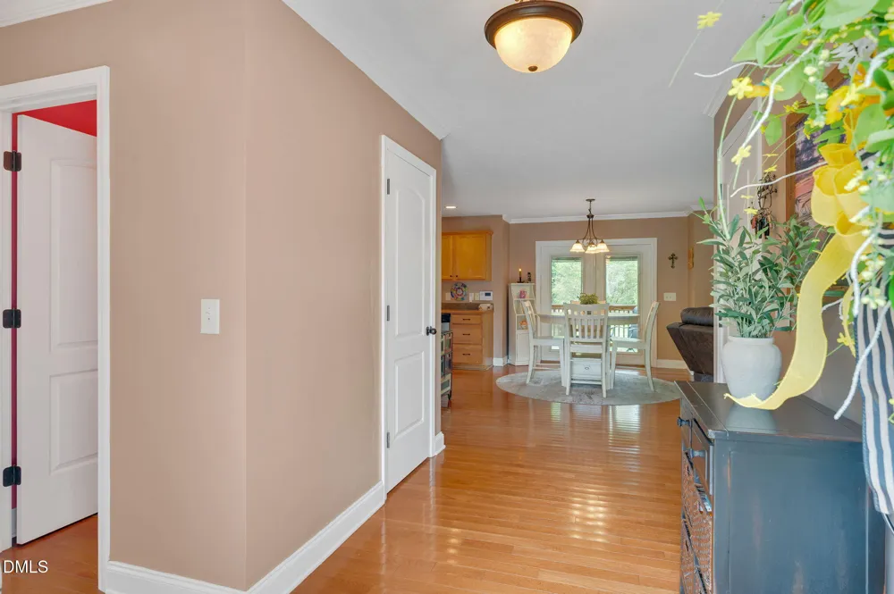 16 Micro Court Broadway, NC 27505