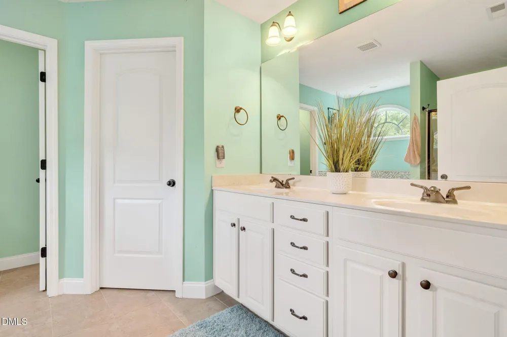 16 Micro Court Broadway, NC 27505