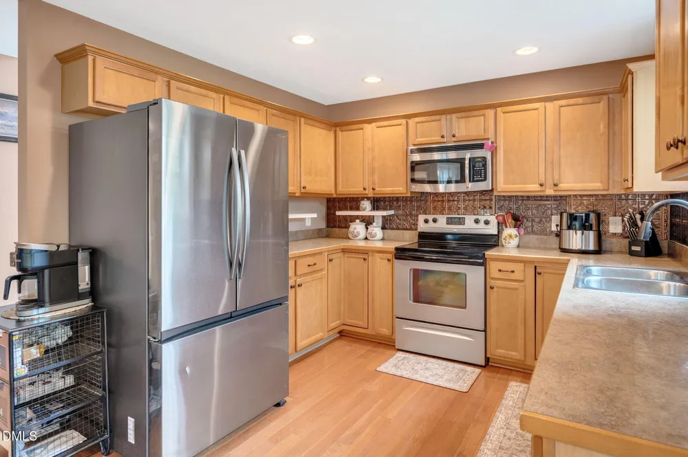 16 Micro Court Broadway, NC 27505