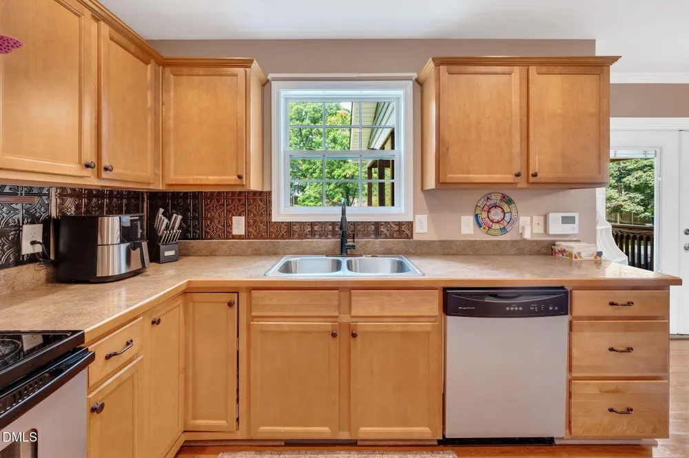 16 Micro Court Broadway, NC 27505