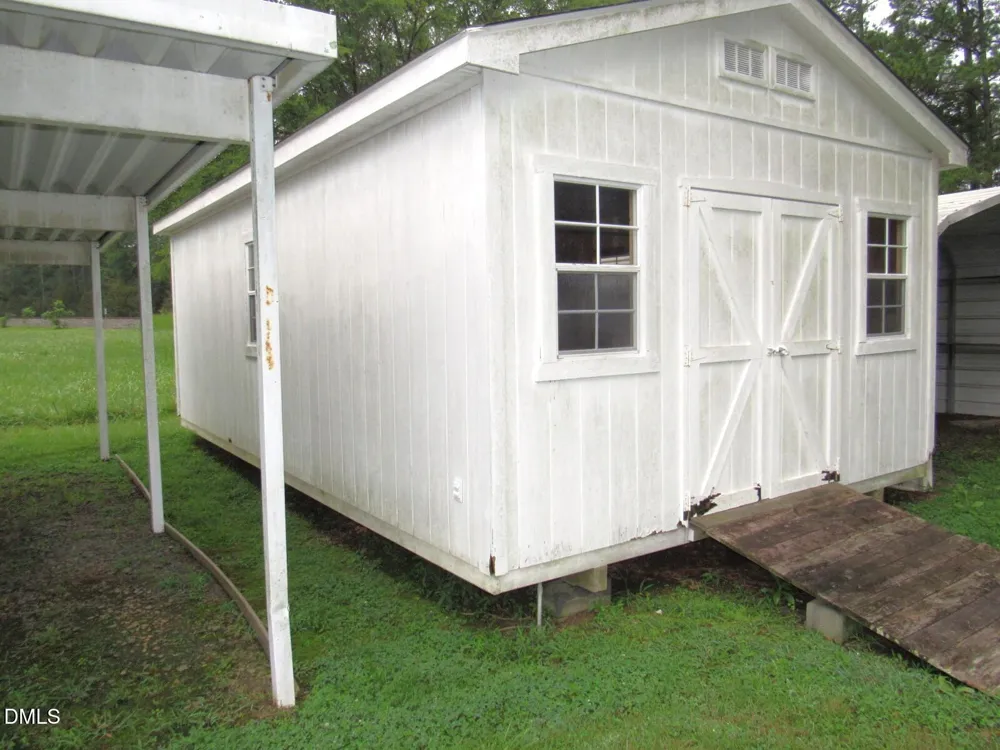 2635 W Lyon Station Road Creedmoor, NC 27522
