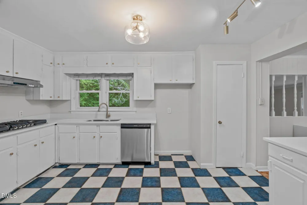 1203 Poplar Avenue Garner, NC 27529