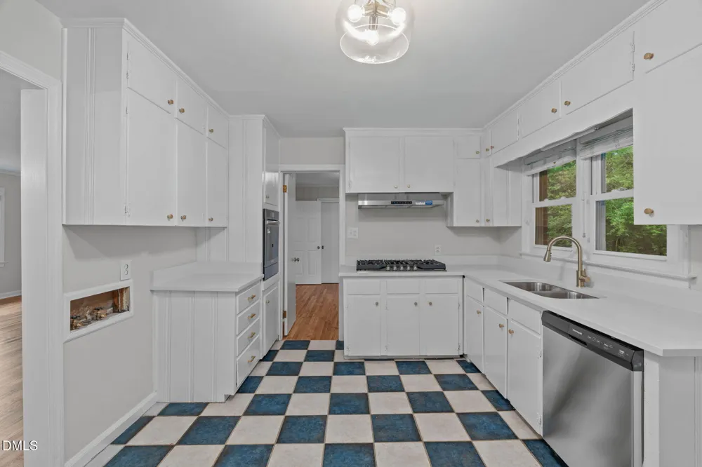 1203 Poplar Avenue Garner, NC 27529
