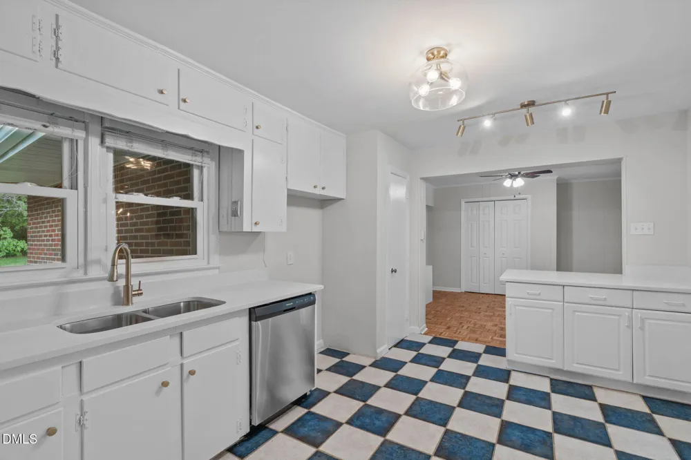 1203 Poplar Avenue Garner, NC 27529