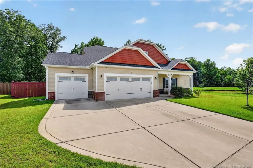 346 Bridgehaven Drive Raeford, NC 28376