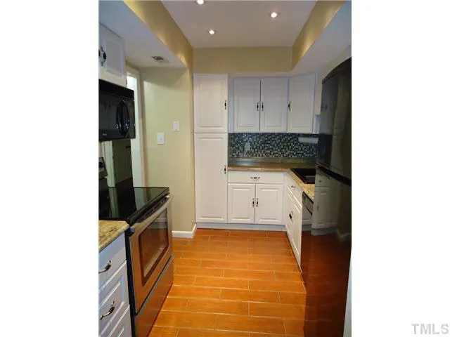 110 Manhattan Court Cary, NC 27511