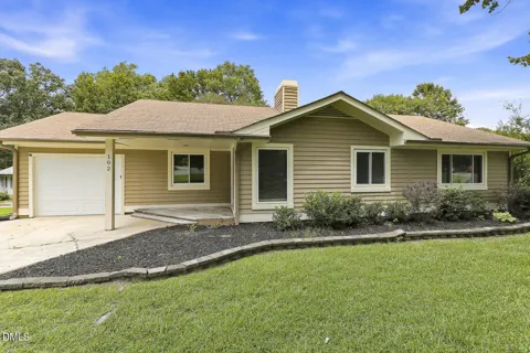 102 Oaklake Court