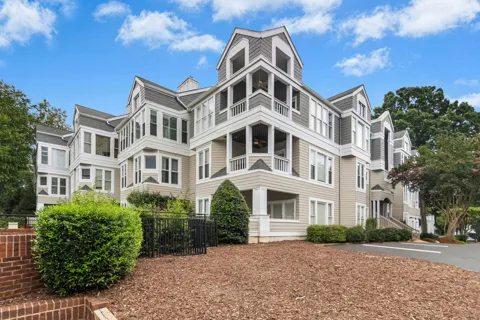 1000 Brighthurst Drive #309