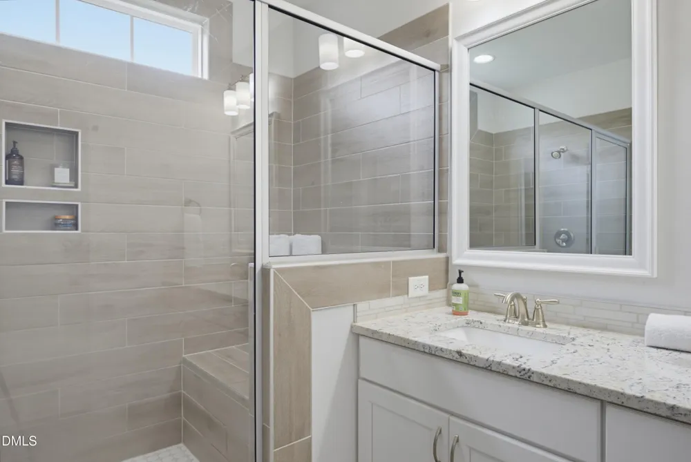 2821 Oxford Bluff Drive Wake Forest, NC 27587