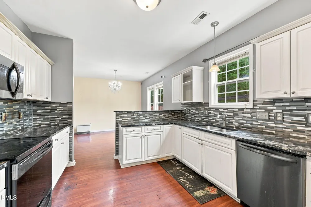 30 Hunters Way Angier, NC 27501