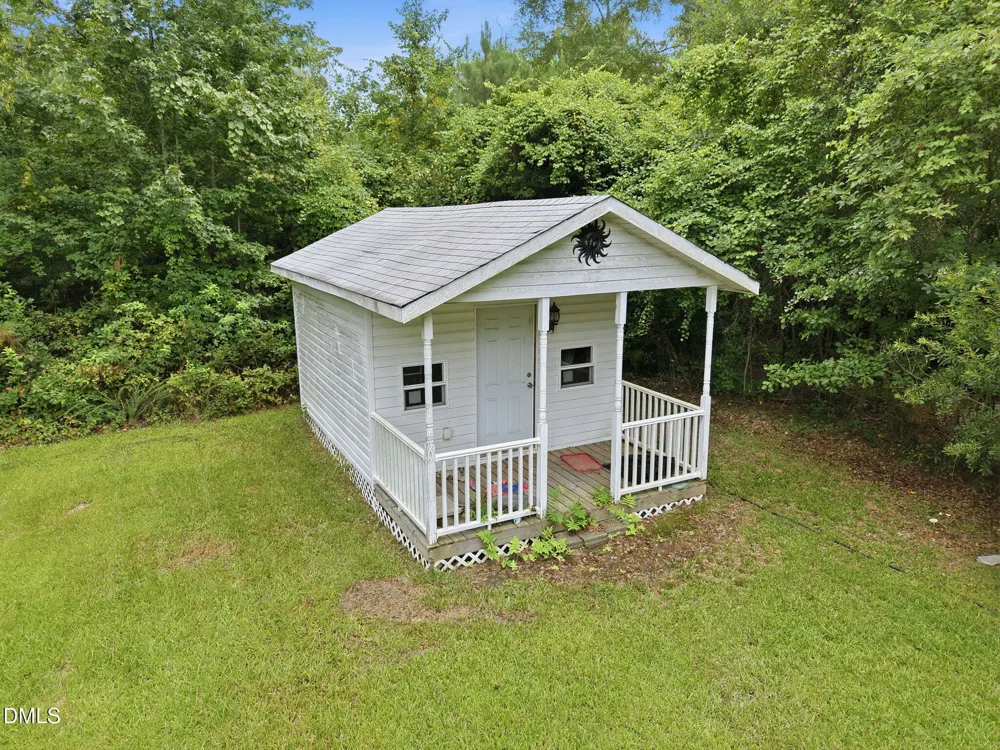 30 Hunters Way Angier, NC 27501