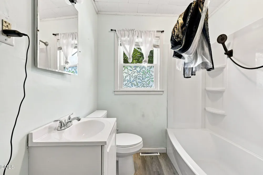 1208 Wallace Street Burlington, NC 27217