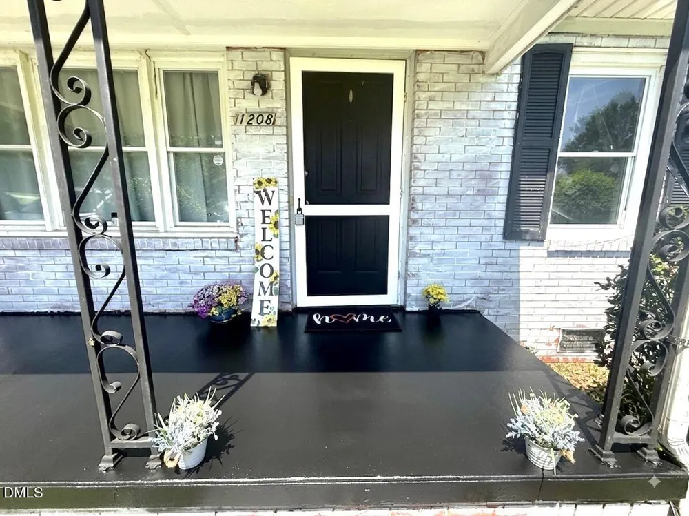 1208 Wallace Street Burlington, NC 27217
