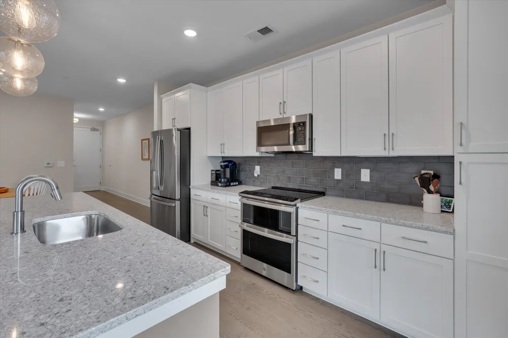 105 Chatham Walk Lane #207 Cary, NC 27511