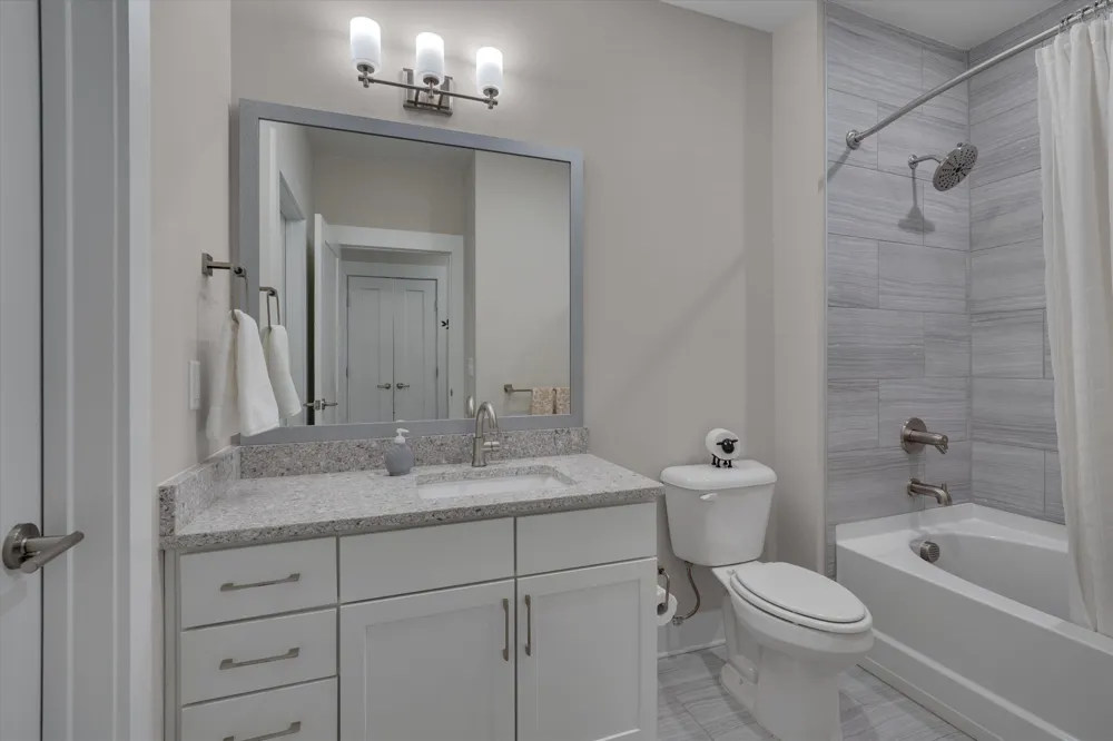 105 Chatham Walk Lane #207 Cary, NC 27511