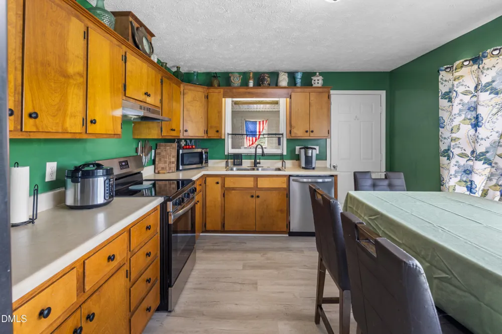 1435 Old Mintz Highway Roseboro, NC 28382