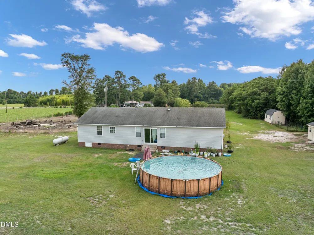 1435 Old Mintz Highway Roseboro, NC 28382