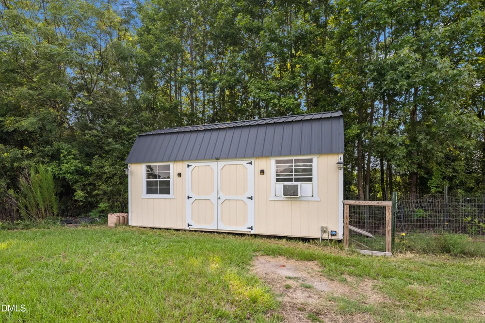 1435 Old Mintz Highway Roseboro, NC 28382