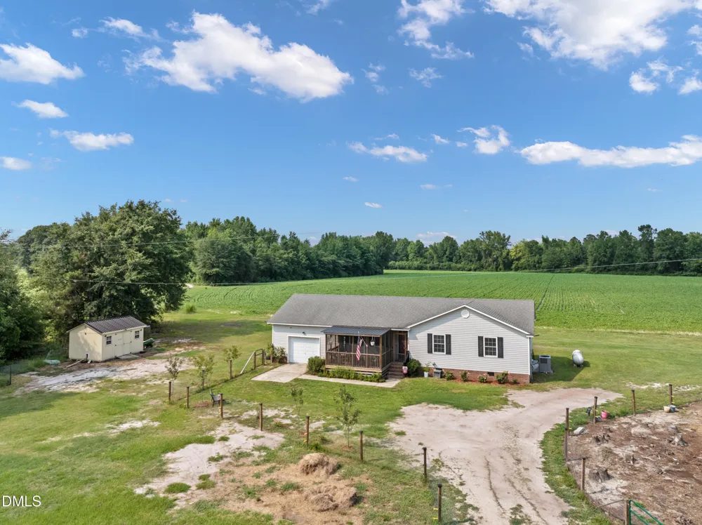 1435 Old Mintz Highway Roseboro, NC 28382
