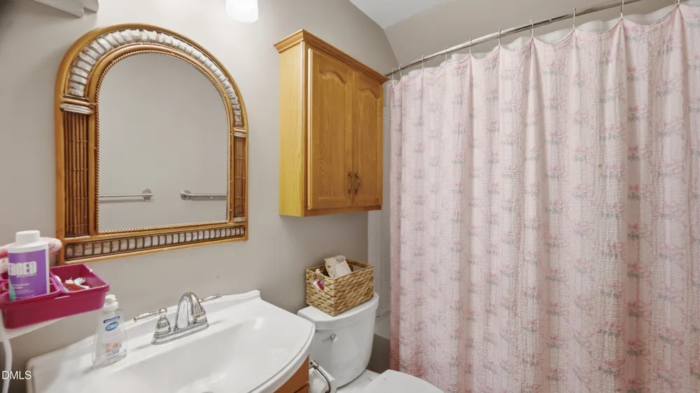 109 Cale Drive Burlington, NC 27215