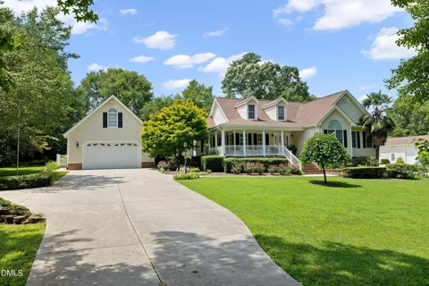 15 Winter Woods Drive
